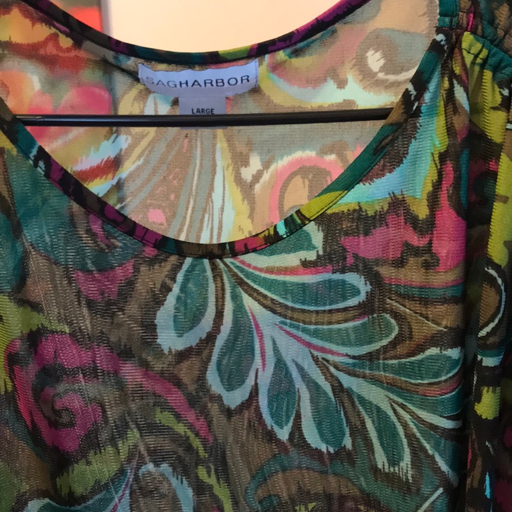 See-through pattern top - Picture 3 of 3